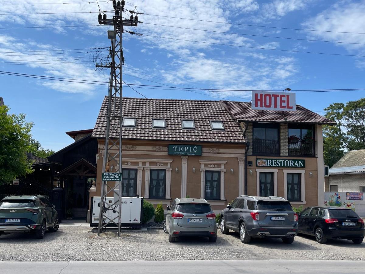 Tepic Garni Hotel Temerin Exterior photo