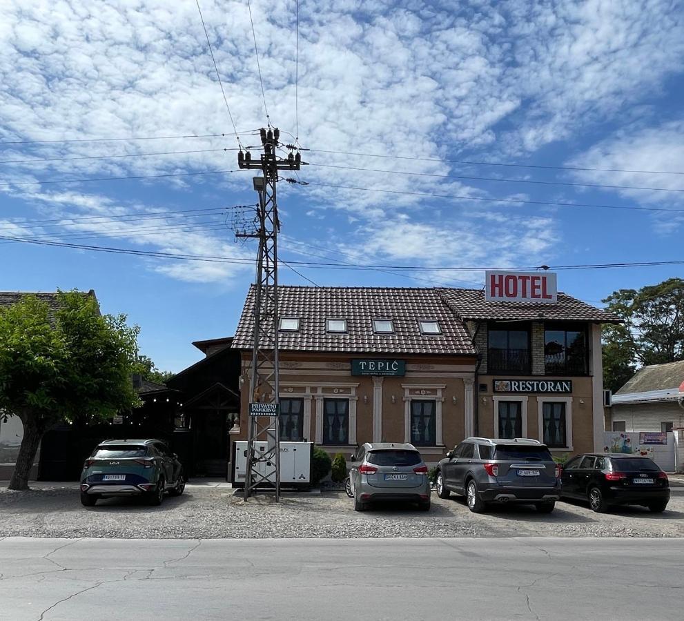 Tepic Garni Hotel Temerin Exterior photo